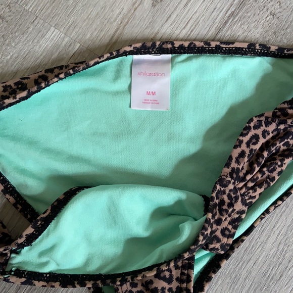 Xhileration leopard bikini set - Picture 4 of 8